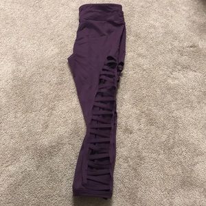 Cutout purple legging